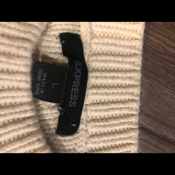 SOLD Express sweater - Picture 2 of 2
